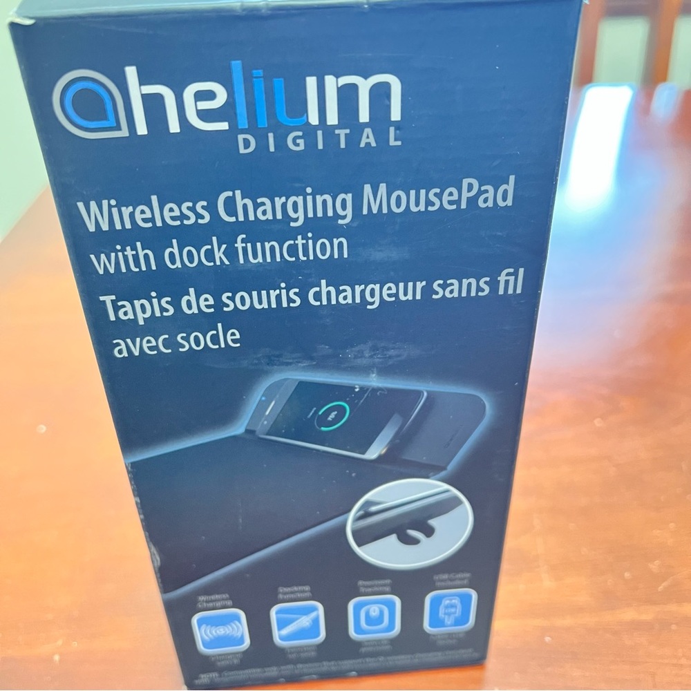 NEW- Wireless Charger,Wireless Charging Station with usb cord by Hellium Digital
